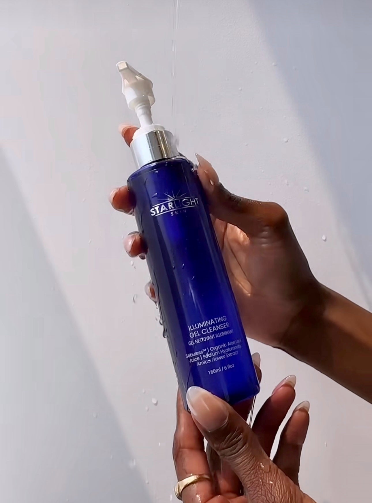 ILLUMINATING GEL Gentle Cleanser